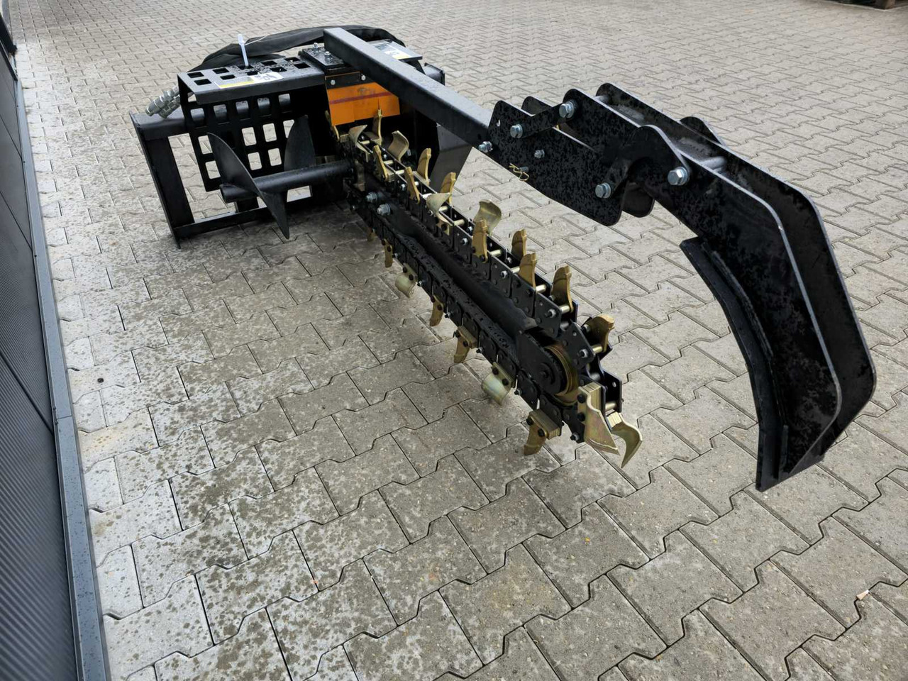 Rhino-cross Sleuvenfrees - Attachment for Construction machinery: picture 2 Rhino-cross Sleuvenfrees - Attachment for Construction machinery: picture 2