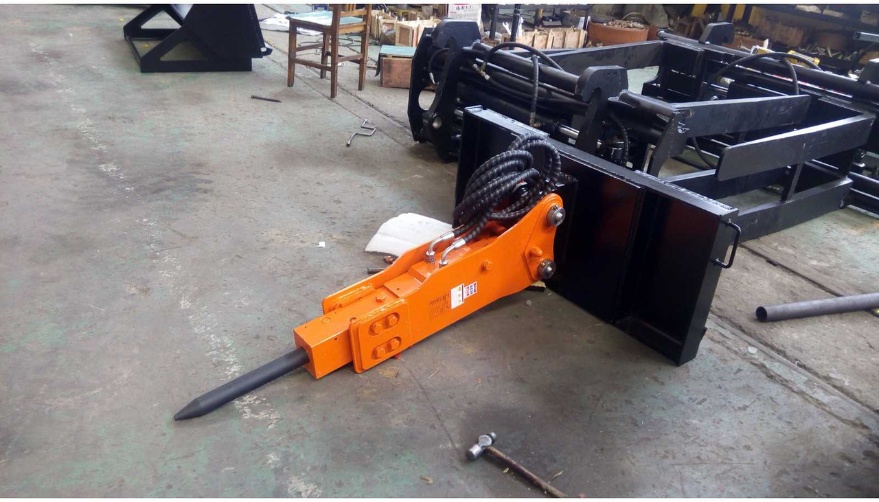 Rhino-cross hydraulic breaker sloop hamer - Attachment for Construction machinery: picture 3 Rhino-cross hydraulic breaker sloop hamer - Attachment for Construction machinery: picture 3