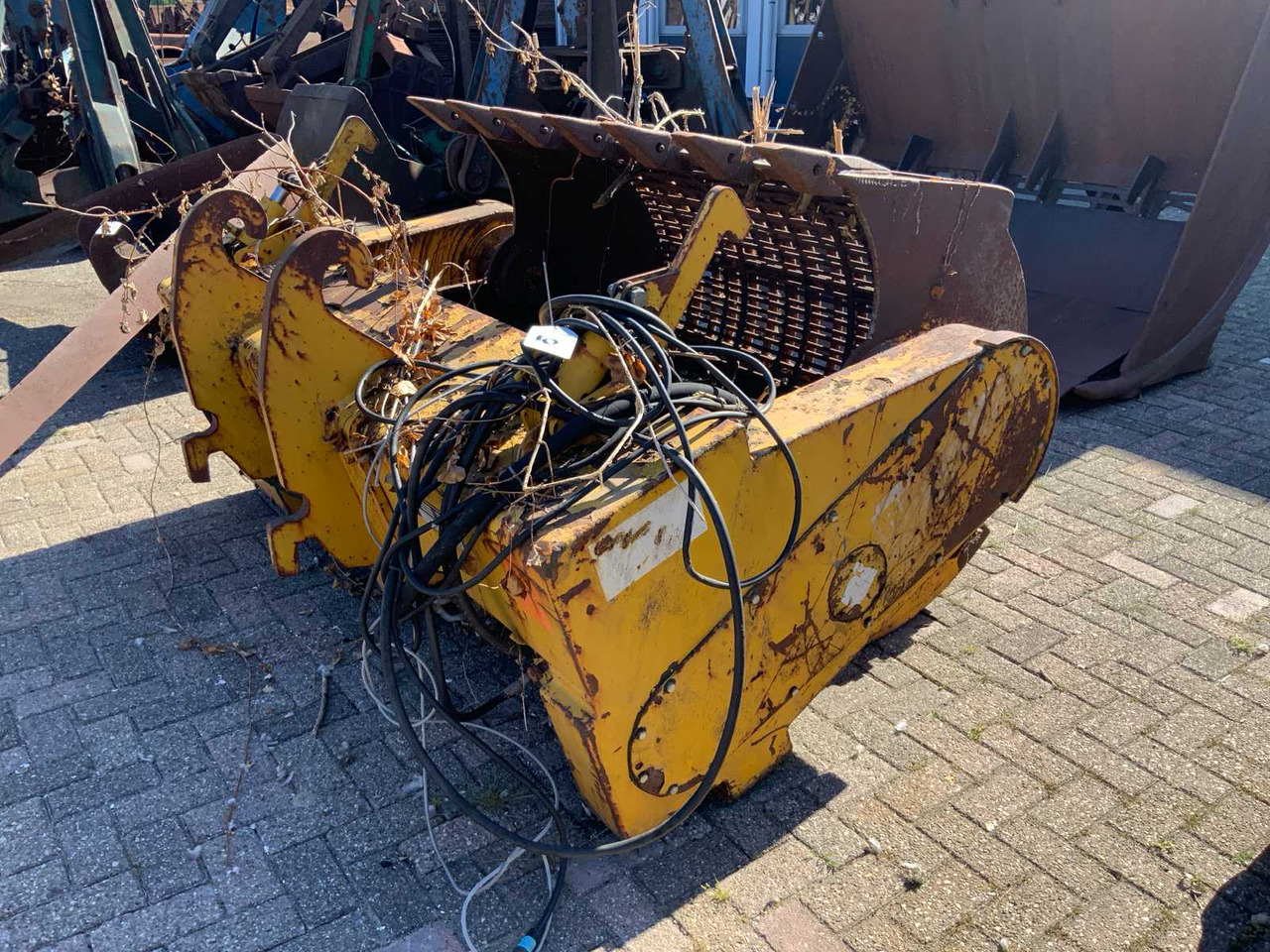 Rotar HEX 1400 - Attachment for Construction machinery: picture 3 Rotar HEX 1400 - Attachment for Construction machinery: picture 3