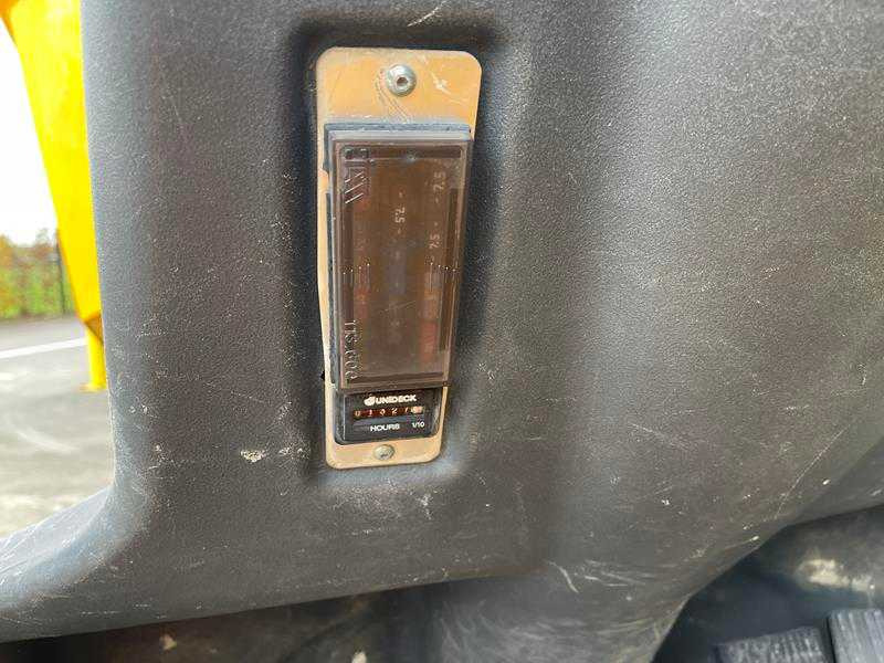 Dumper Ausa D150AHG: picture 15
