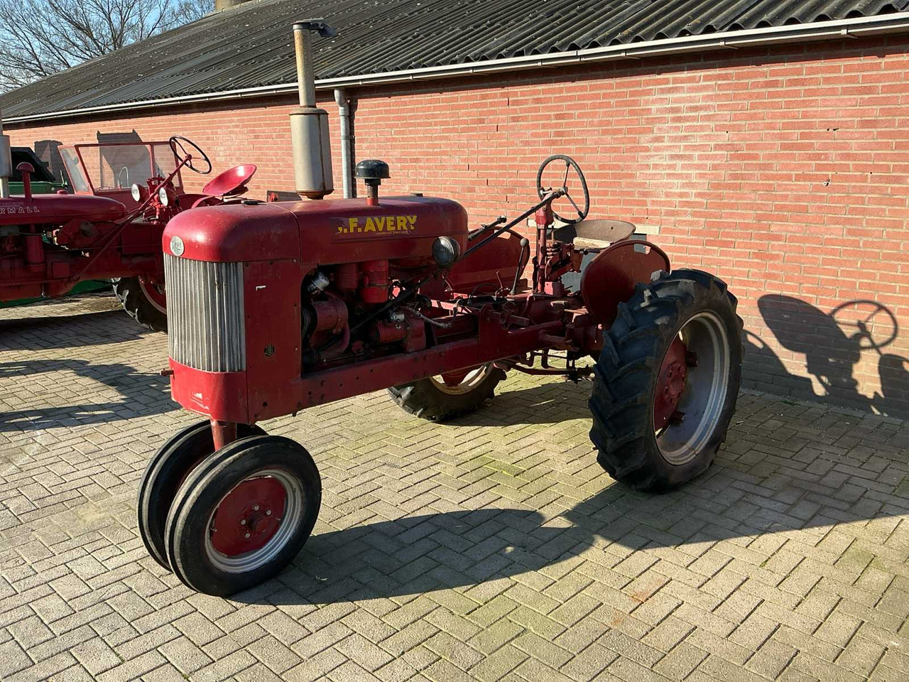 B.F. Avery R - Farm tractor: picture 1 B.F. Avery R - Farm tractor: picture 1