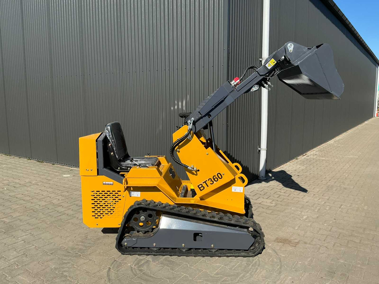 Bison Tek BT360 - Skid steer loader: picture 5 Bison Tek BT360 - Skid steer loader: picture 5