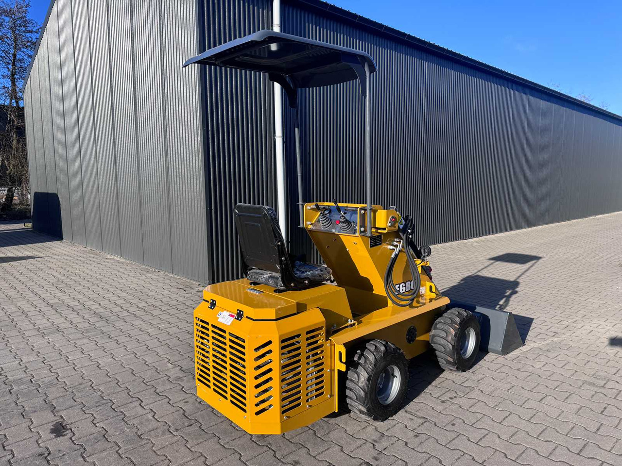 Bison Tek EG80 - Skid steer loader: picture 5 Bison Tek EG80 - Skid steer loader: picture 5