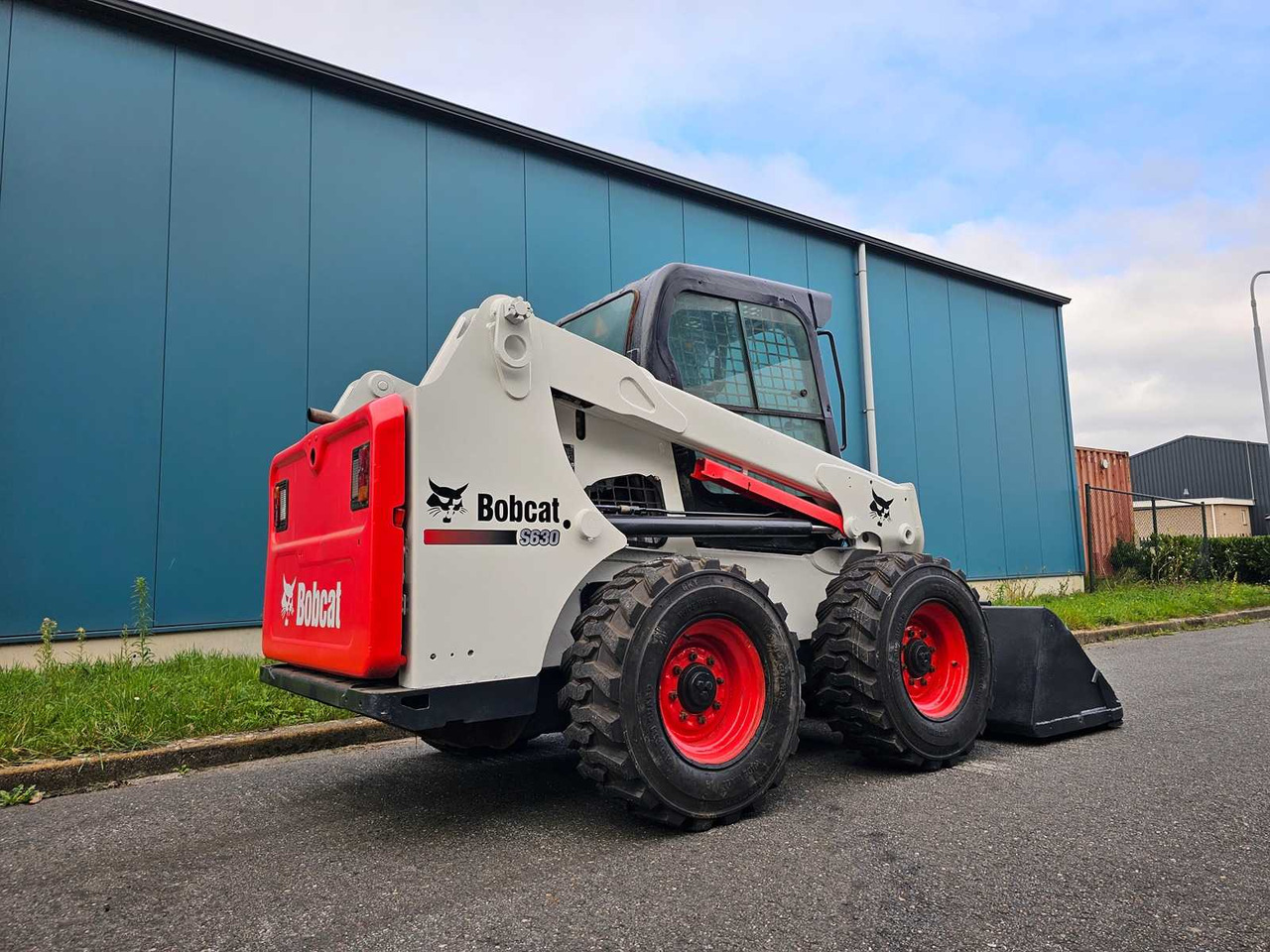 Bobcat 2014 BOBCAT S630 SKID STEER LOADER - Skid steer loader: picture 5 Bobcat 2014 BOBCAT S630 SKID STEER LOADER - Skid steer loader: picture 5