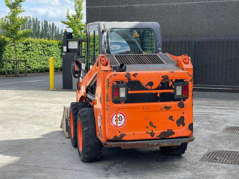 Bobcat S450 - Skid steer loader: picture 3 Bobcat S450 - Skid steer loader: picture 3
