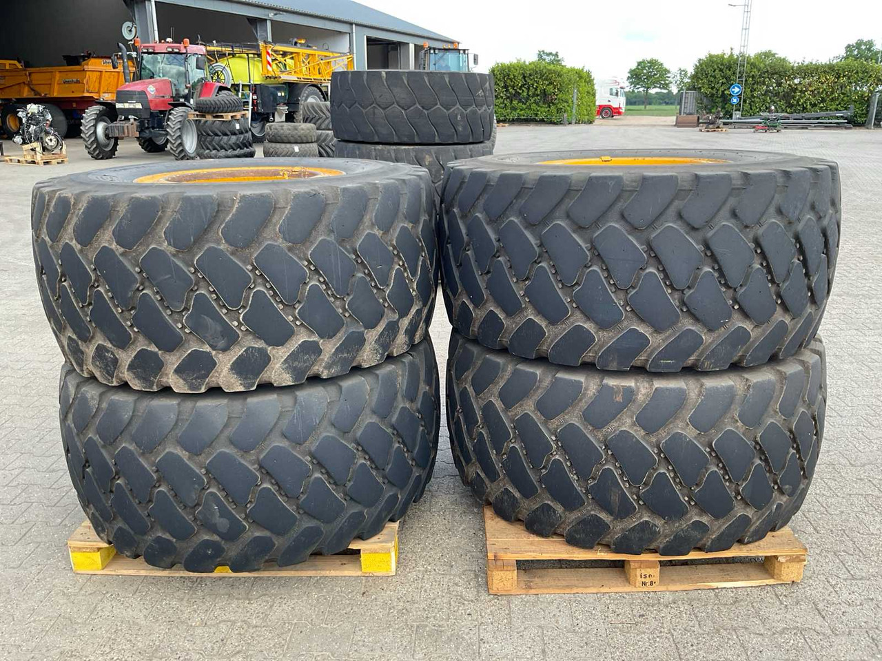 Bridgestone V-Steel - Wheels and tires for Farm tractor: picture 1 Bridgestone V-Steel - Wheels and tires for Farm tractor: picture 1