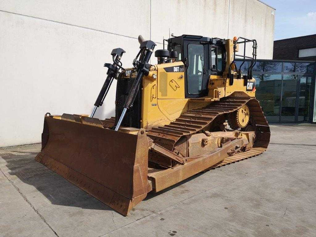 CATERPILLAR D6T LGP - Bulldozer: picture 2 CATERPILLAR D6T LGP - Bulldozer: picture 2