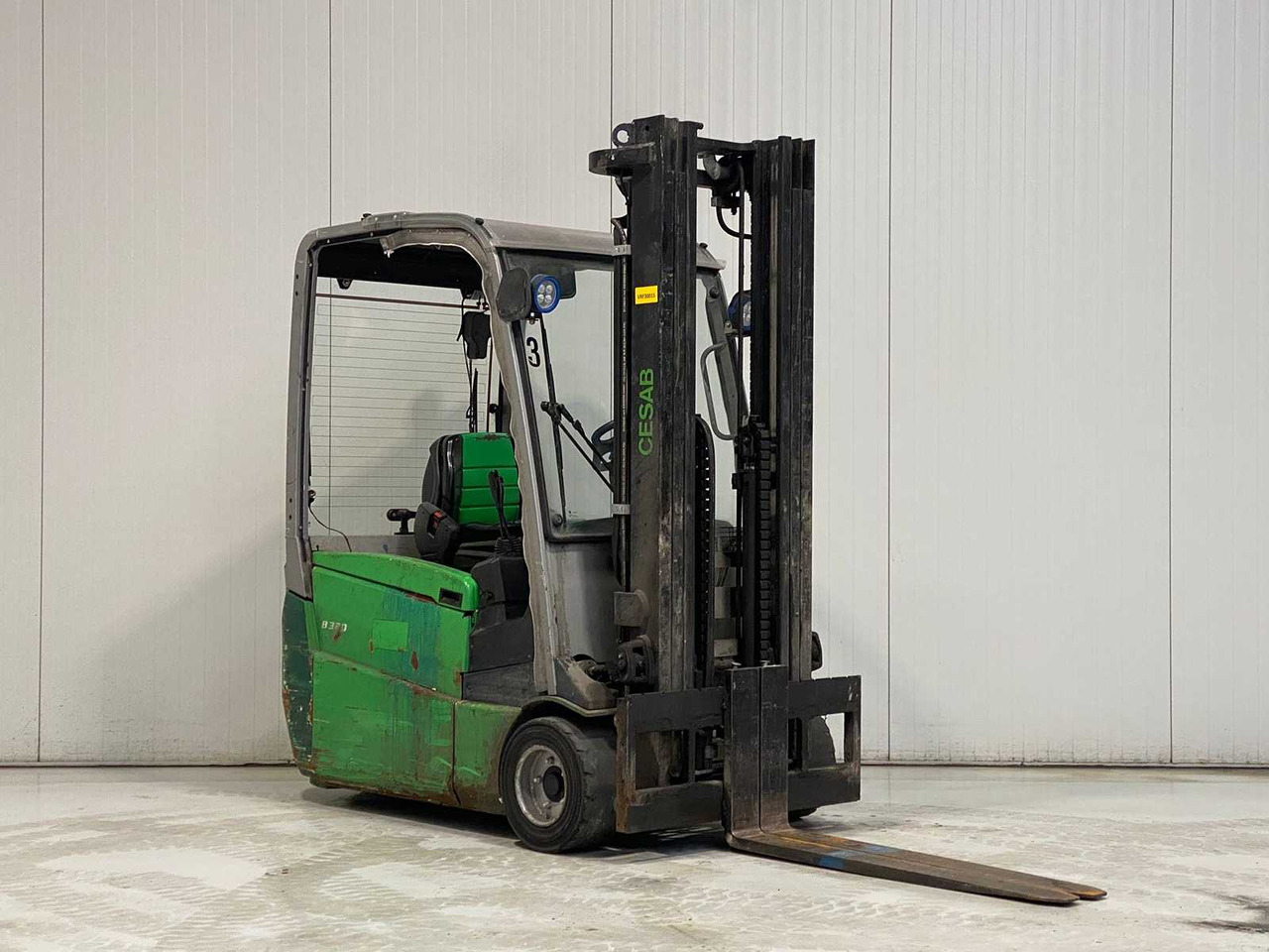CESAB - B320 - FORKLIFT TRIPLEX - FREE-LIFT - SIDE-SHIFT - Forklift: picture 1 CESAB - B320 - FORKLIFT TRIPLEX - FREE-LIFT - SIDE-SHIFT - Forklift: picture 1