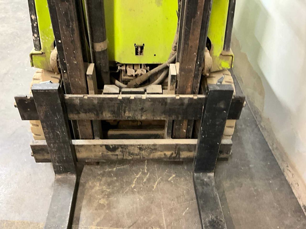 CLARK TM 15 FORKLIFT - Forklift: picture 5 CLARK TM 15 FORKLIFT - Forklift: picture 5