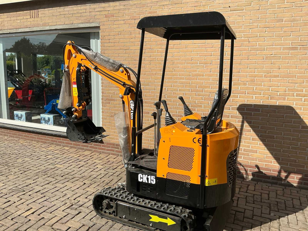 Captok CK15 - Mini excavator: picture 3 Captok CK15 - Mini excavator: picture 3
