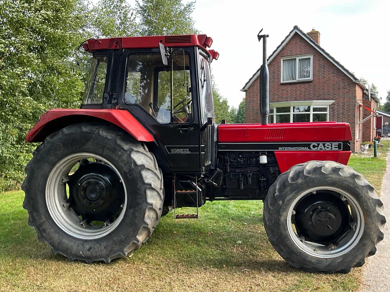 Case IH 1056XL - Farm tractor: picture 5 Case IH 1056XL - Farm tractor: picture 5
