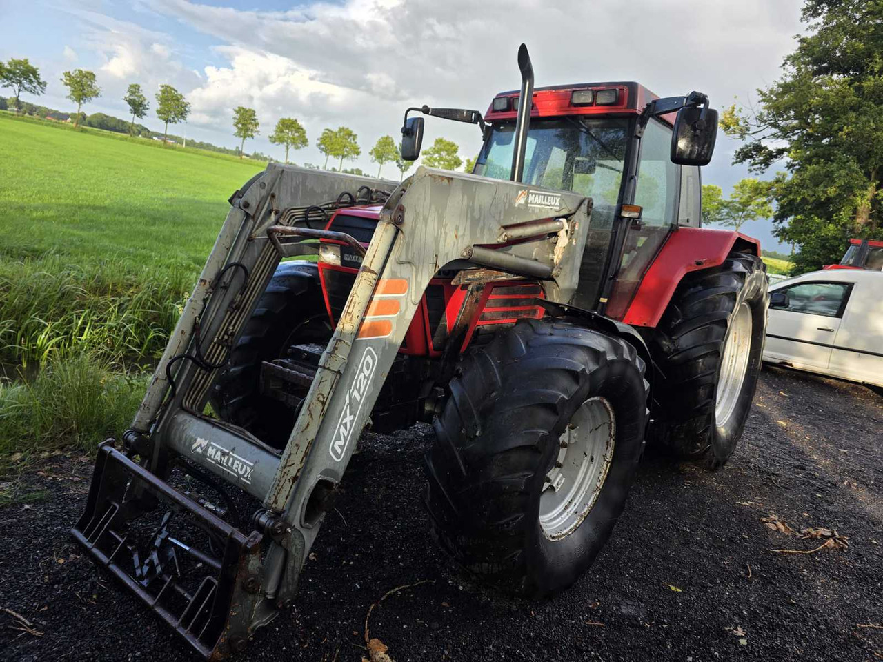 Case IH Maxxum 5150 plus - Farm tractor: picture 4 Case IH Maxxum 5150 plus - Farm tractor: picture 4
