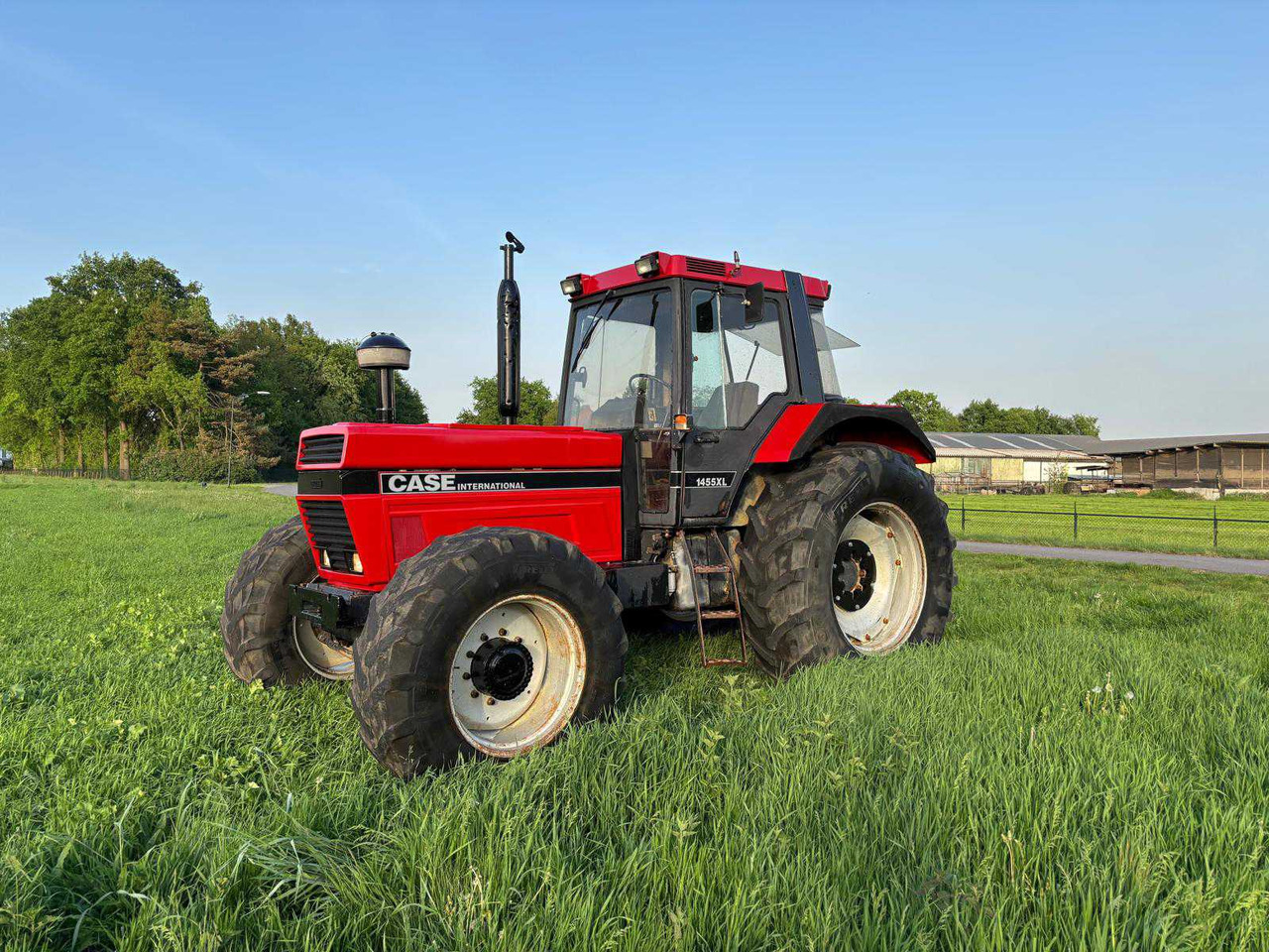 Case international 1455XL - Farm tractor: picture 2 Case international 1455XL - Farm tractor: picture 2