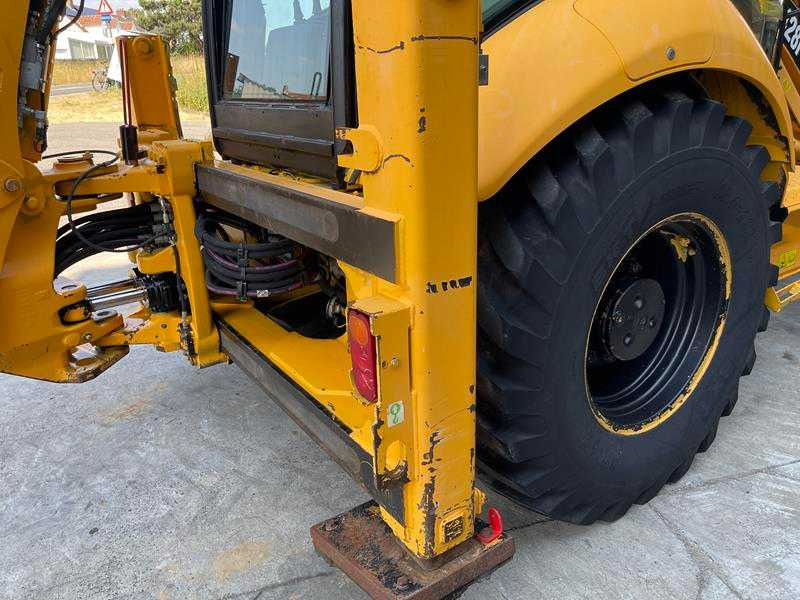 Backhoe loader Caterpillar 428F: picture 16