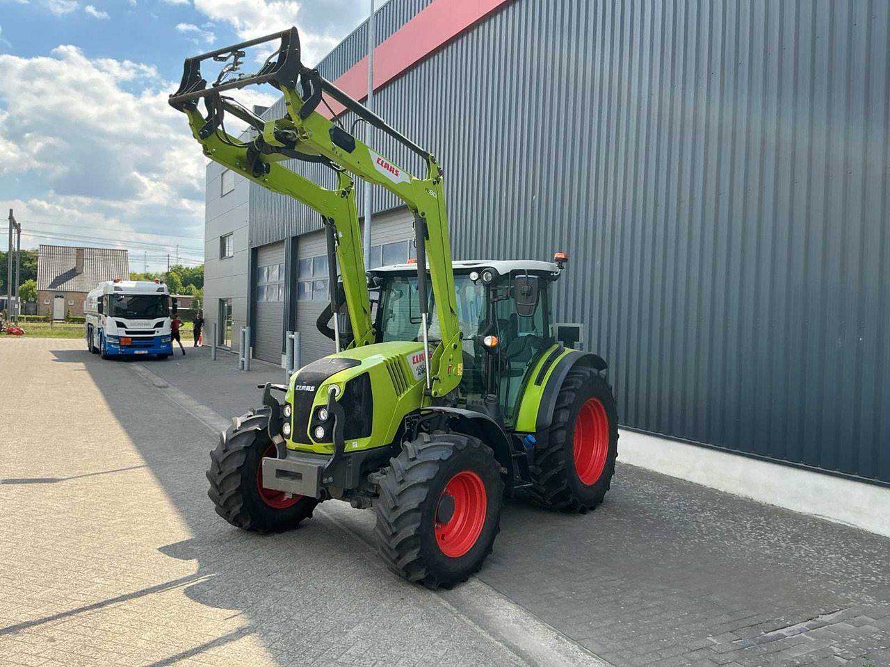 Claas 420 arion - Farm tractor: picture 1 Claas 420 arion - Farm tractor: picture 1