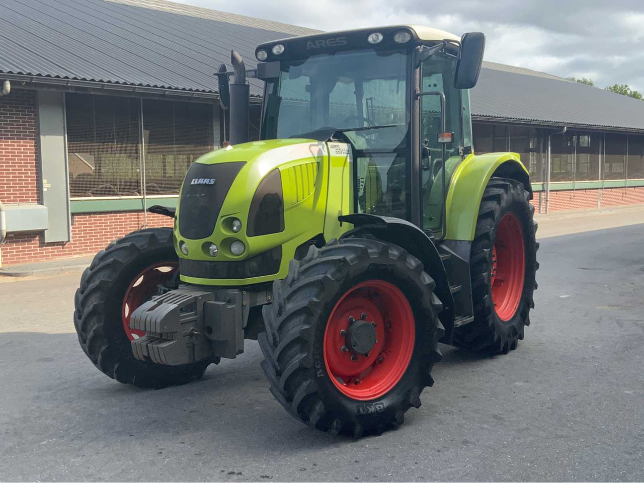 Claas Ares 557 ATZ - Farm tractor: picture 1 Claas Ares 557 ATZ - Farm tractor: picture 1