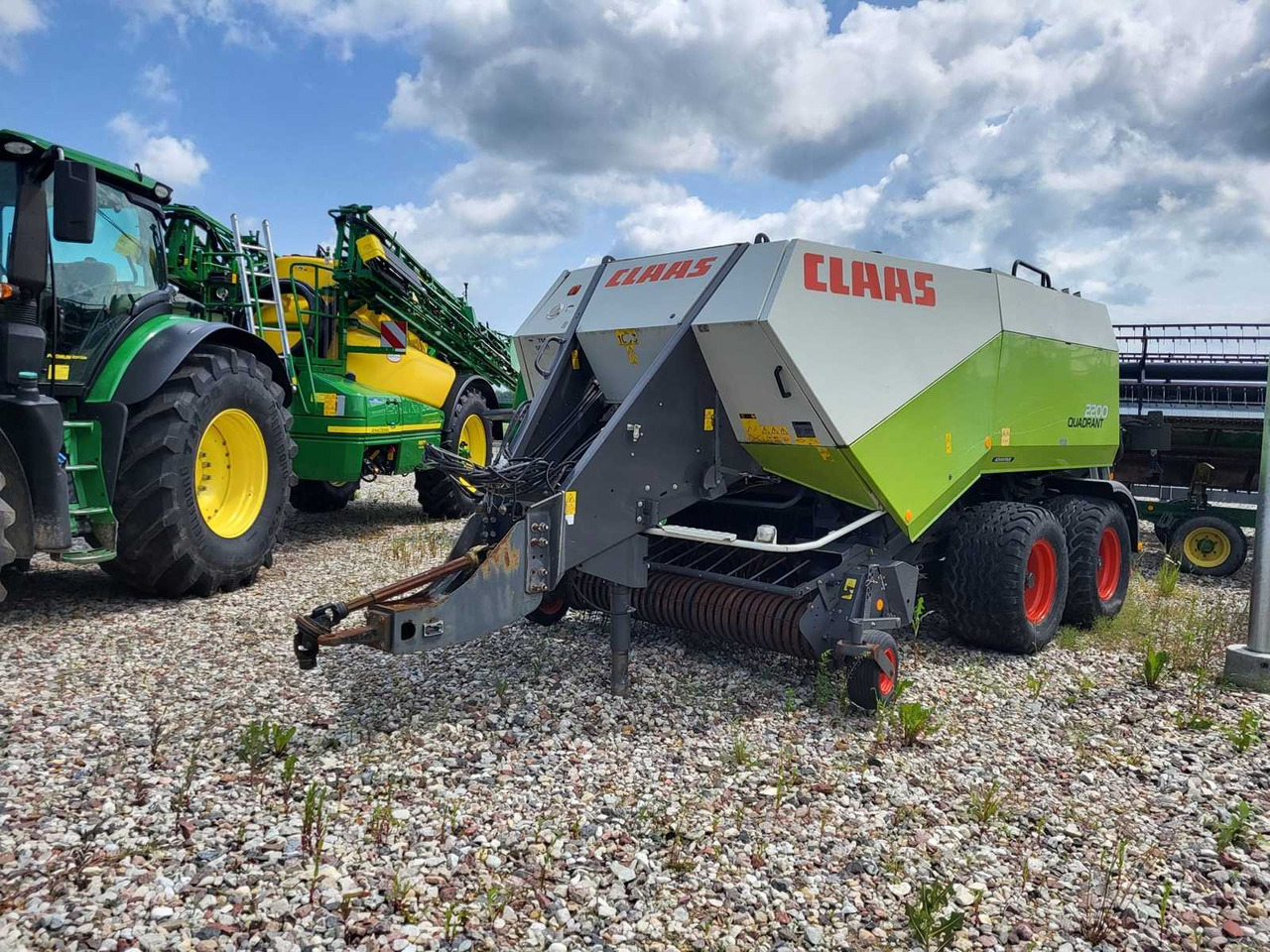 Claas Quadrant 2200 756D - Square baler: picture 1 Claas Quadrant 2200 756D - Square baler: picture 1