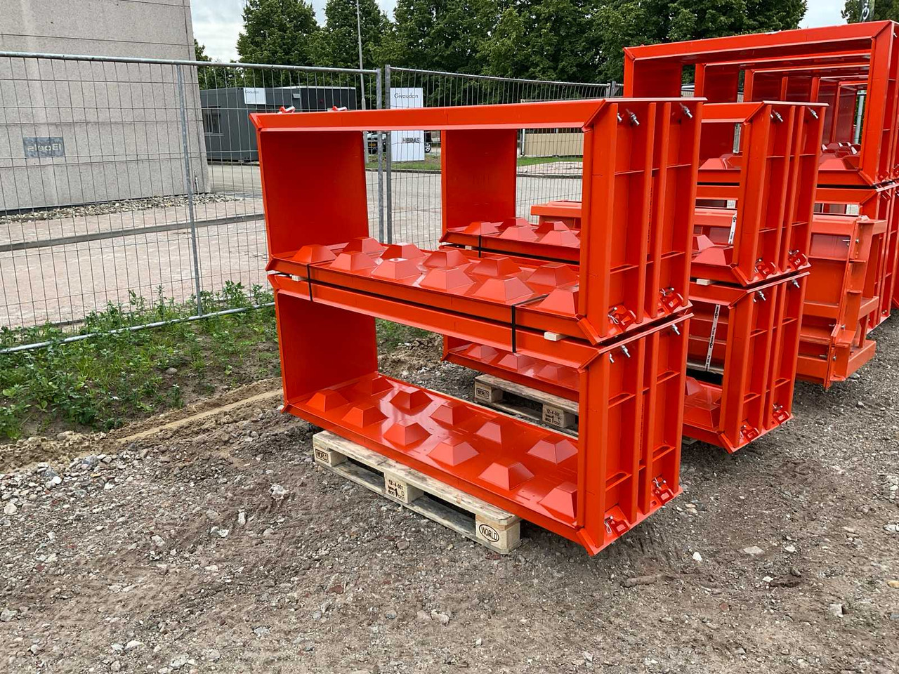 Concrete block mold (2x) - Concrete equipment: picture 1 Concrete block mold (2x) - Concrete equipment: picture 1