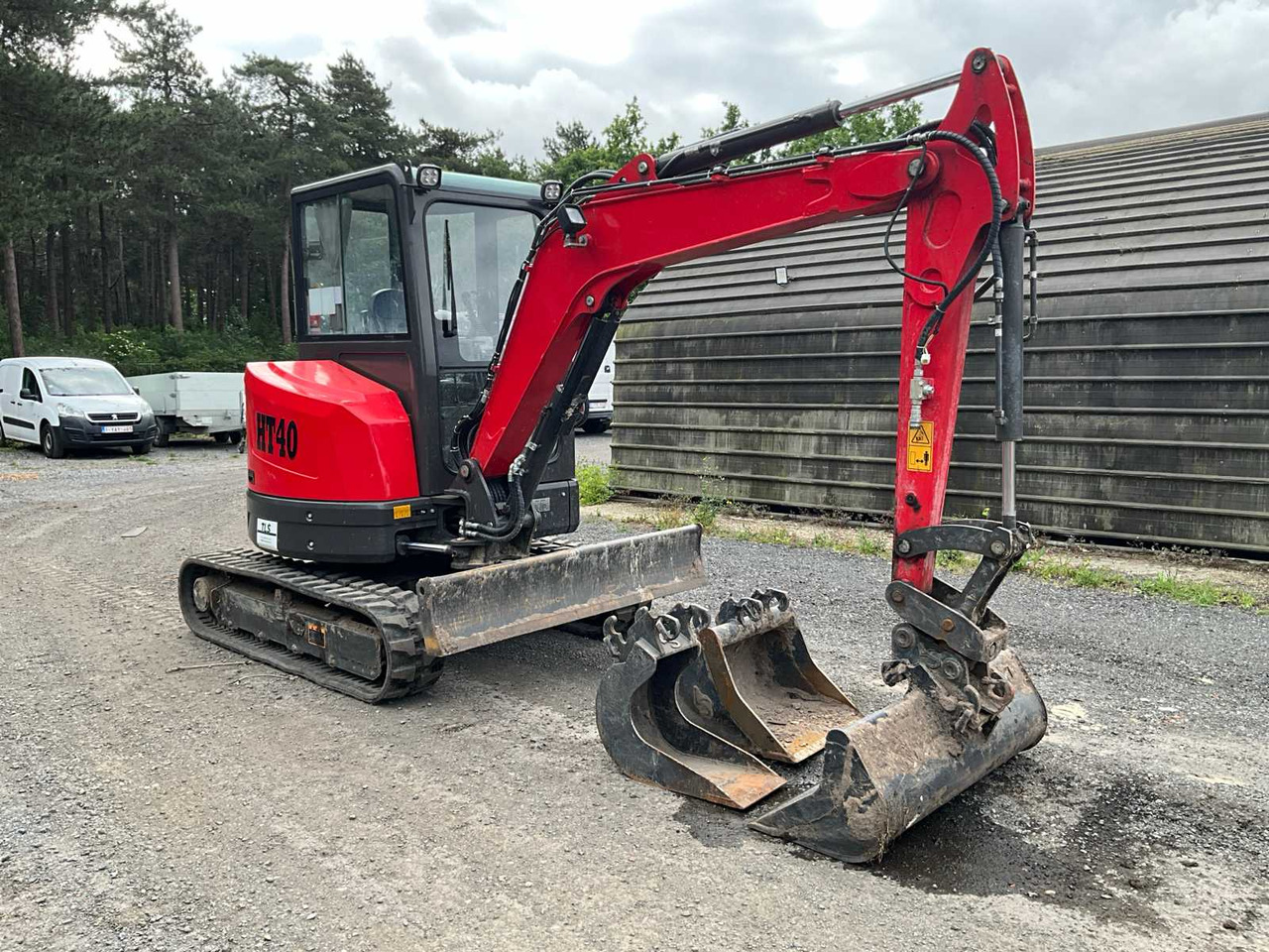 Crawler HT40 - Crawler excavator: picture 3 Crawler HT40 - Crawler excavator: picture 3