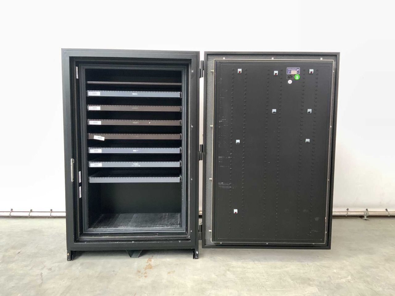 Datasafe Lampertz S15 - Construction equipment: picture 4 Datasafe Lampertz S15 - Construction equipment: picture 4
