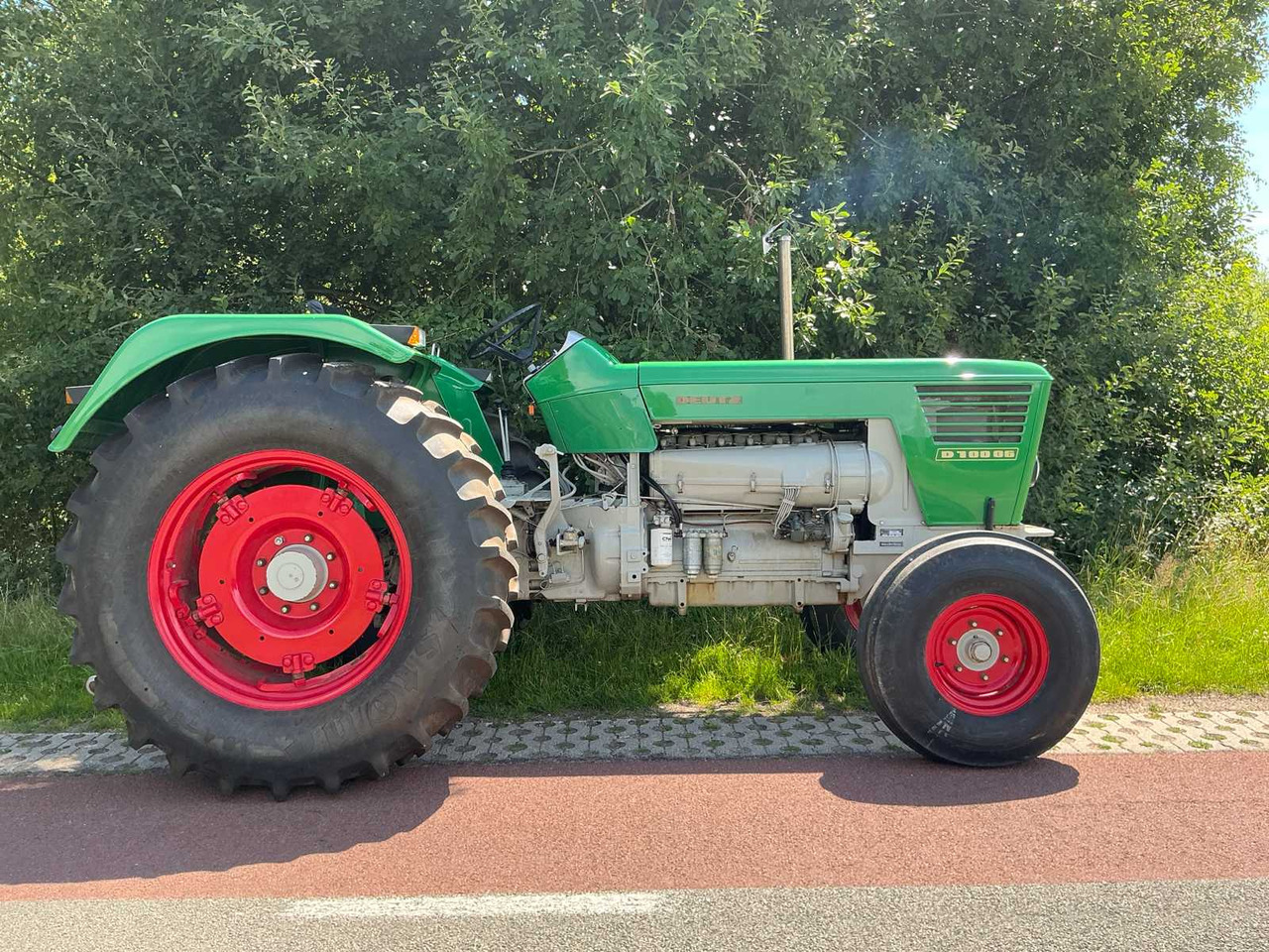 Deutz D100 06 - Farm tractor: picture 3 Deutz D100 06 - Farm tractor: picture 3