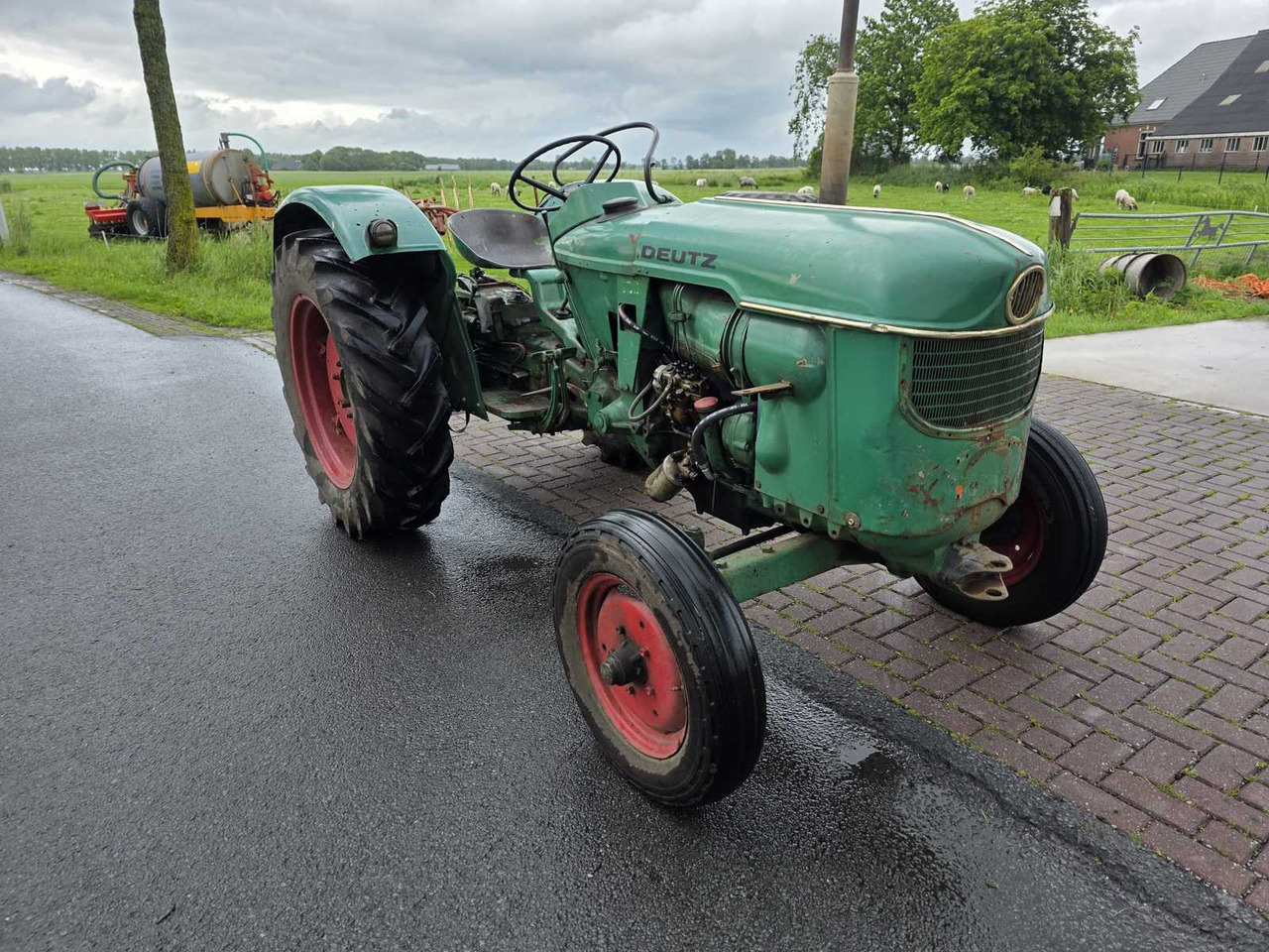 Deutz D40 Turbo - Farm tractor: picture 3 Deutz D40 Turbo - Farm tractor: picture 3