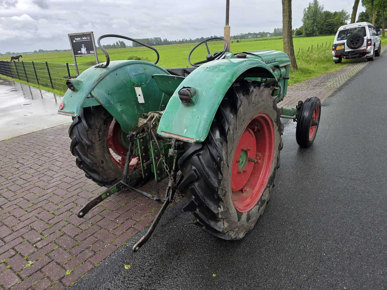 Deutz D40 Turbo - Farm tractor: picture 5 Deutz D40 Turbo - Farm tractor: picture 5