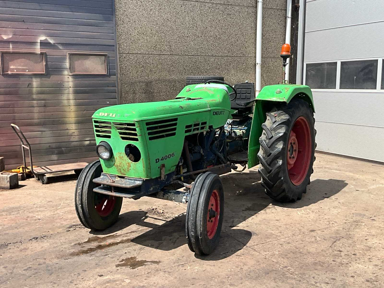 Deutz D4006 - Farm tractor: picture 1 Deutz D4006 - Farm tractor: picture 1