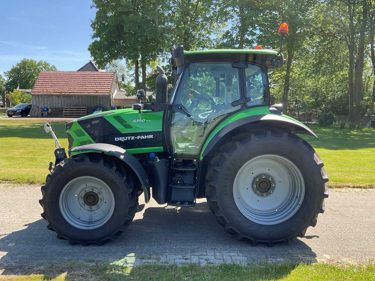 Deutz-Fahr 6140 TTV - Farm tractor: picture 2 Deutz-Fahr 6140 TTV - Farm tractor: picture 2