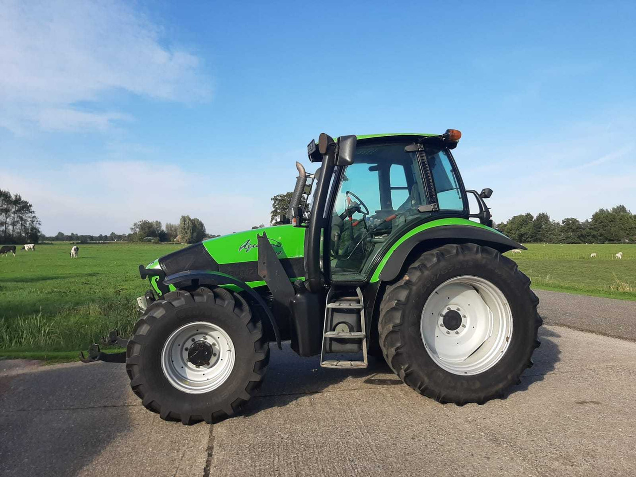 Deutz-Fahr Agrotron 108 - Farm tractor: picture 1 Deutz-Fahr Agrotron 108 - Farm tractor: picture 1