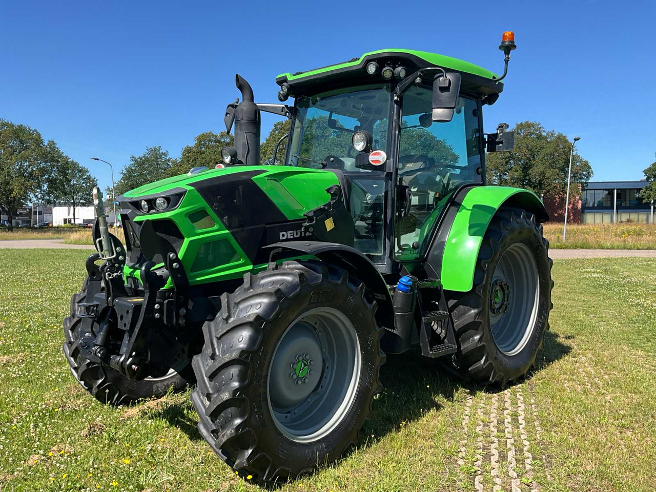 Deutz-fahr 6125 C TTV - Farm tractor: picture 1 Deutz-fahr 6125 C TTV - Farm tractor: picture 1