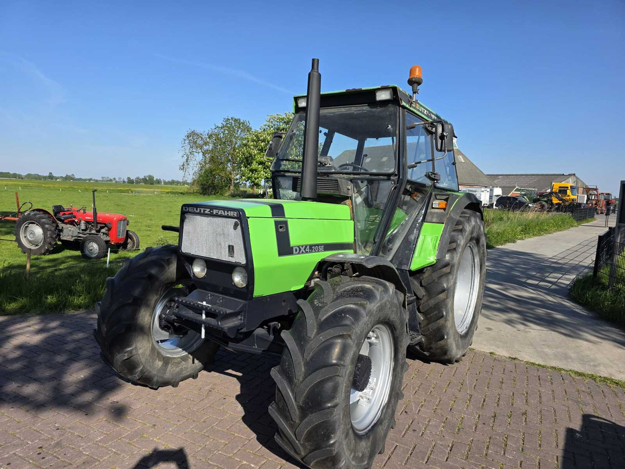 Deutz-fahr DX 4.20SE - Farm tractor: picture 2 Deutz-fahr DX 4.20SE - Farm tractor: picture 2