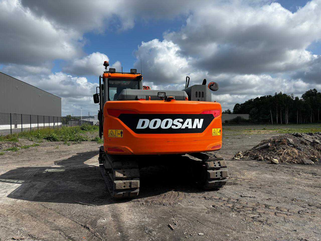 Doosan DX140 LC-5 - Crawler excavator: picture 3 Doosan DX140 LC-5 - Crawler excavator: picture 3