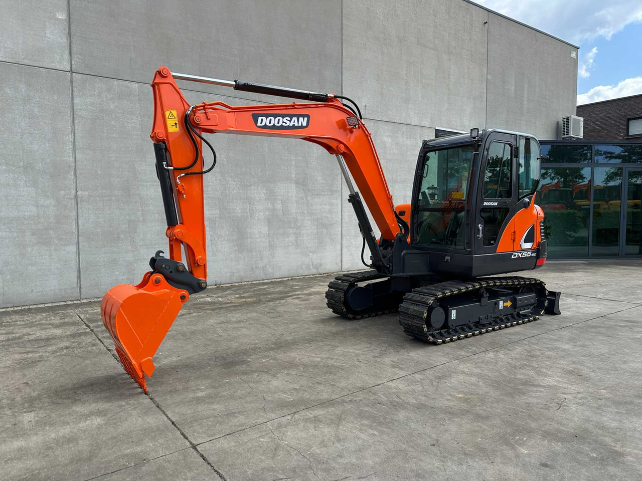 Doosan DX55-9C - Crawler excavator: picture 1 Doosan DX55-9C - Crawler excavator: picture 1