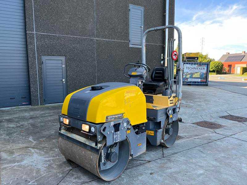 Dynapac CC1100 - Asphalt paver: picture 2 Dynapac CC1100 - Asphalt paver: picture 2