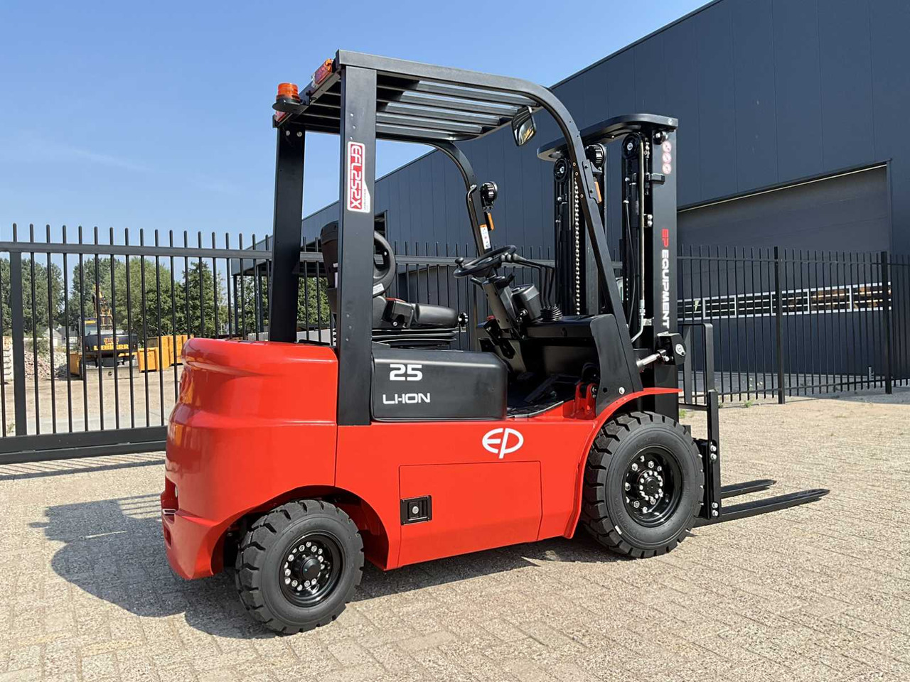 Forklift EP - 2025 - EFL 252 XS - FORKLIFT TRUCK: picture 6