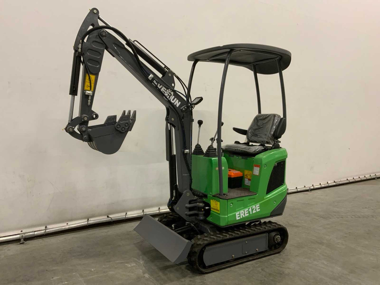 EVERUN - 2025 - ERE12E - ELECTRIC MINI EXCAVATOR - Mini excavator: picture 1 EVERUN - 2025 - ERE12E - ELECTRIC MINI EXCAVATOR - Mini excavator: picture 1