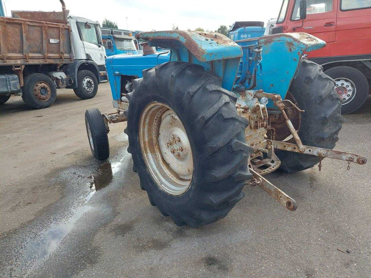 Ebro 7007 A - Farm tractor: picture 5 Ebro 7007 A - Farm tractor: picture 5