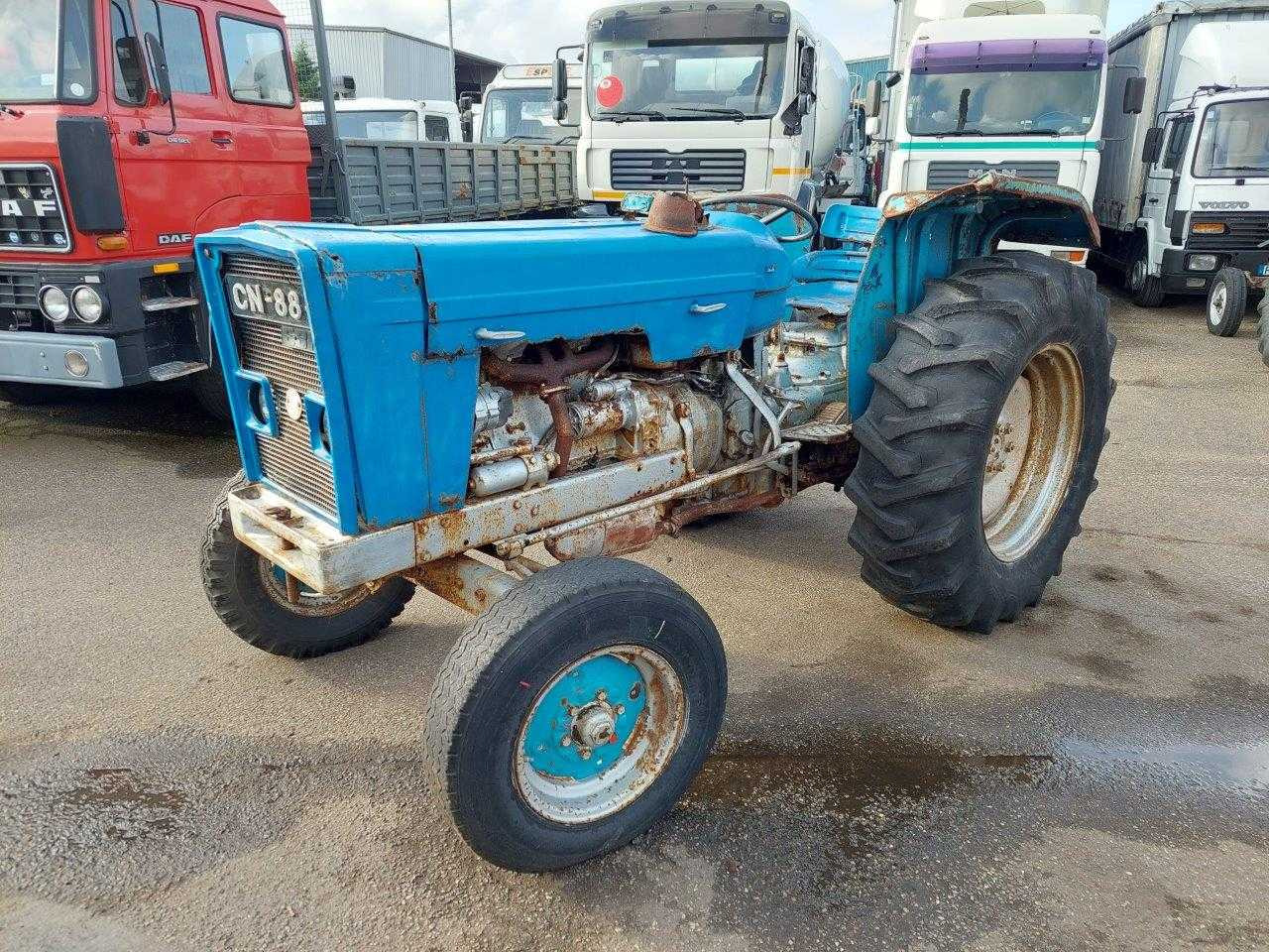 Ebro 7007 A - Farm tractor: picture 1 Ebro 7007 A - Farm tractor: picture 1