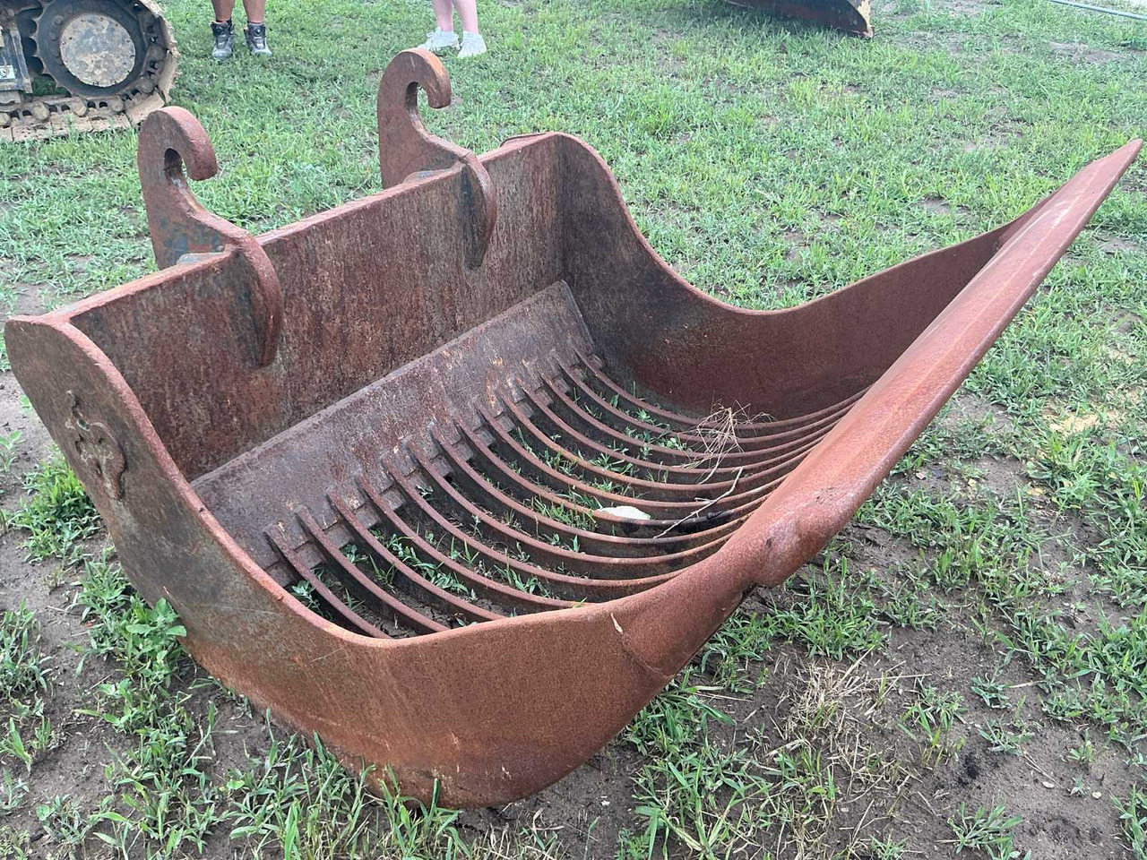 Eurosteel - Excavator bucket: picture 4 Eurosteel - Excavator bucket: picture 4