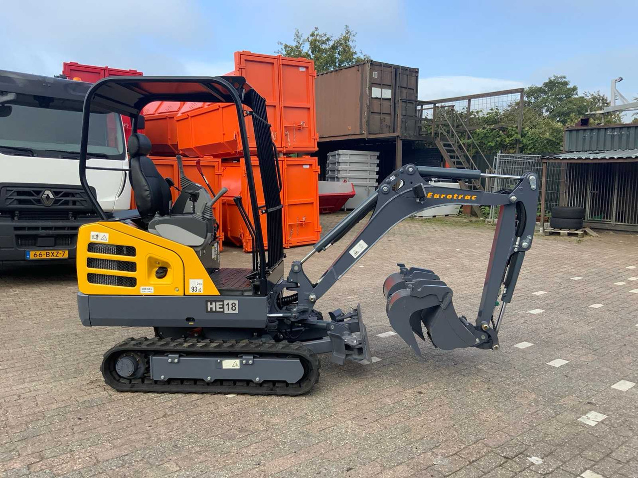 Eurotrac HE18 - Mini excavator: picture 5 Eurotrac HE18 - Mini excavator: picture 5