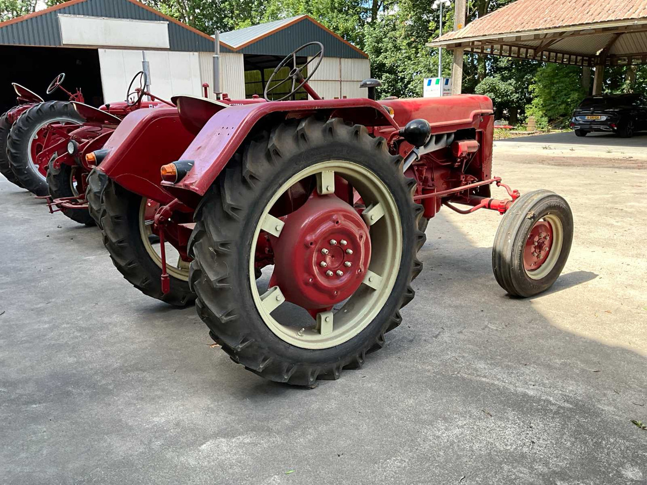 Farmall DGD-4 - Farm tractor: picture 3 Farmall DGD-4 - Farm tractor: picture 3