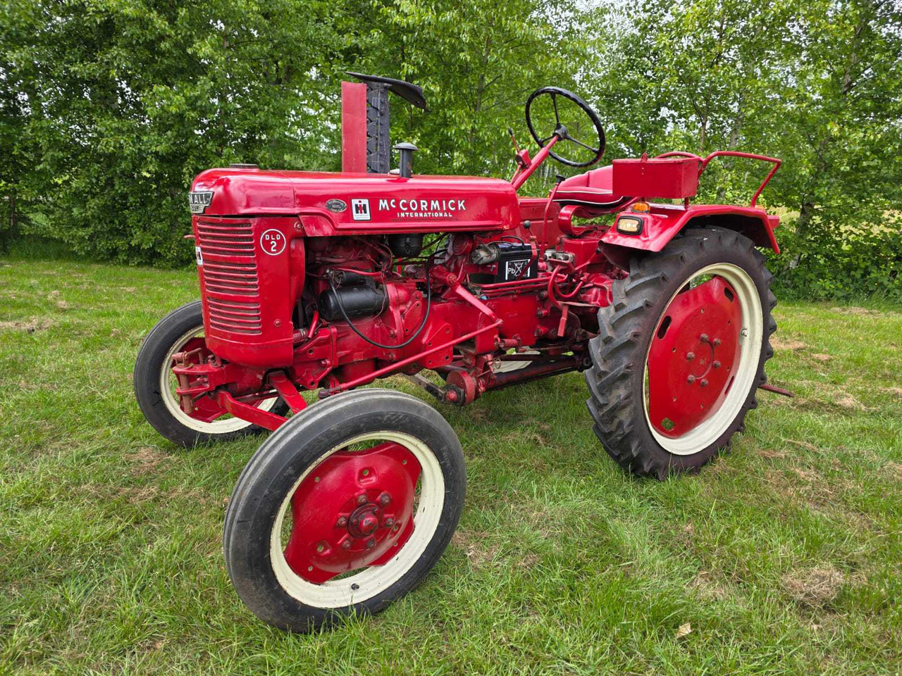Farmall / Mc Cormick DLD2 - Farm tractor: picture 2 Farmall / Mc Cormick DLD2 - Farm tractor: picture 2