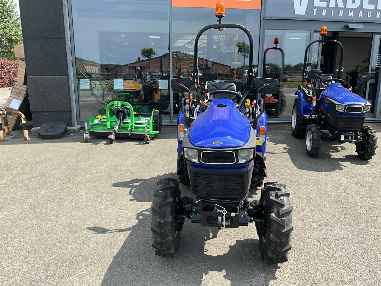 Farmtrac 26 - Compact tractor: picture 3 Farmtrac 26 - Compact tractor: picture 3
