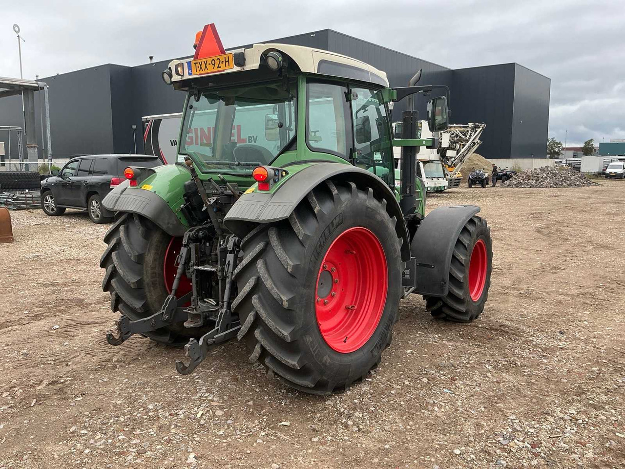 Fendt 210 - Farm tractor: picture 5 Fendt 210 - Farm tractor: picture 5