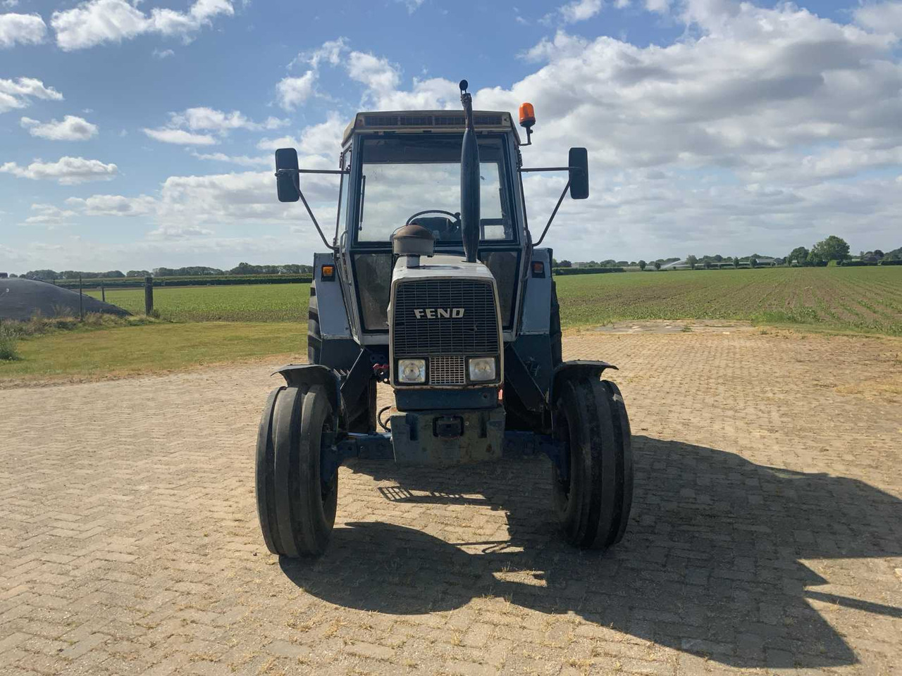 Fendt 309/900 LS Turbumatic - Farm tractor: picture 3 Fendt 309/900 LS Turbumatic - Farm tractor: picture 3