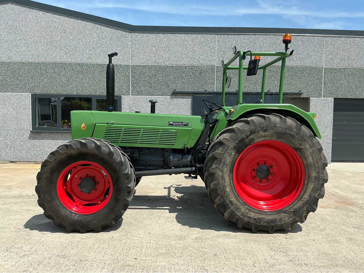 Fendt 611s - Farm tractor: picture 4 Fendt 611s - Farm tractor: picture 4