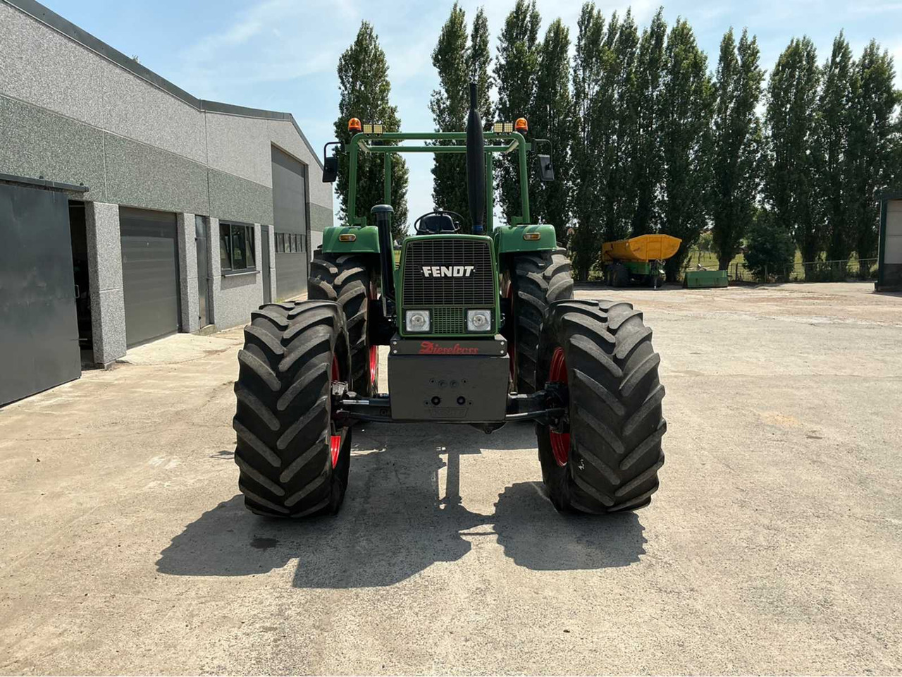 Fendt 611s - Farm tractor: picture 3 Fendt 611s - Farm tractor: picture 3