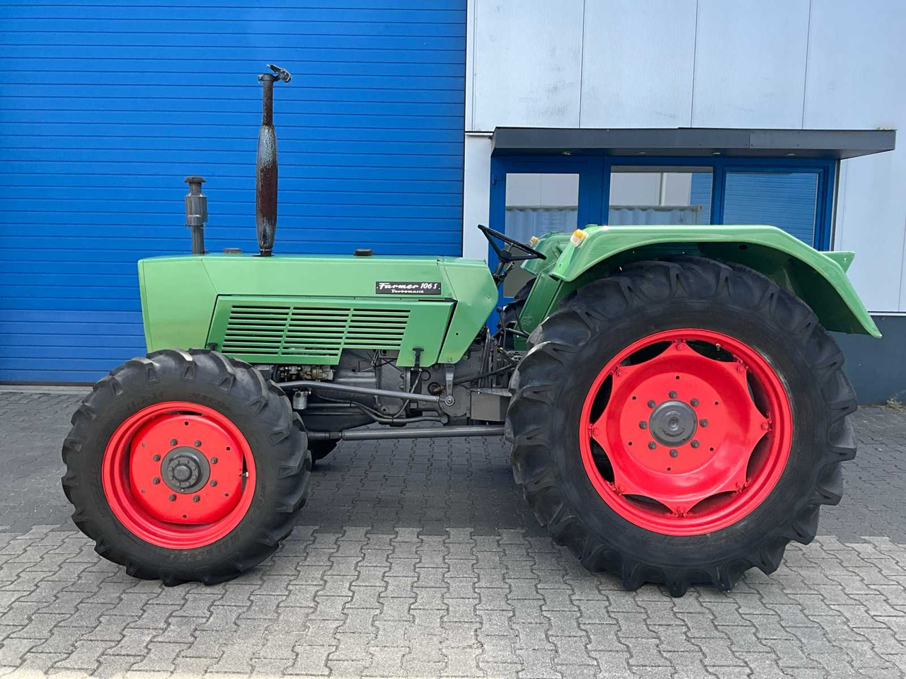 Fendt Farmer 106 S Turbomatik - Farm tractor: picture 5 Fendt Farmer 106 S Turbomatik - Farm tractor: picture 5