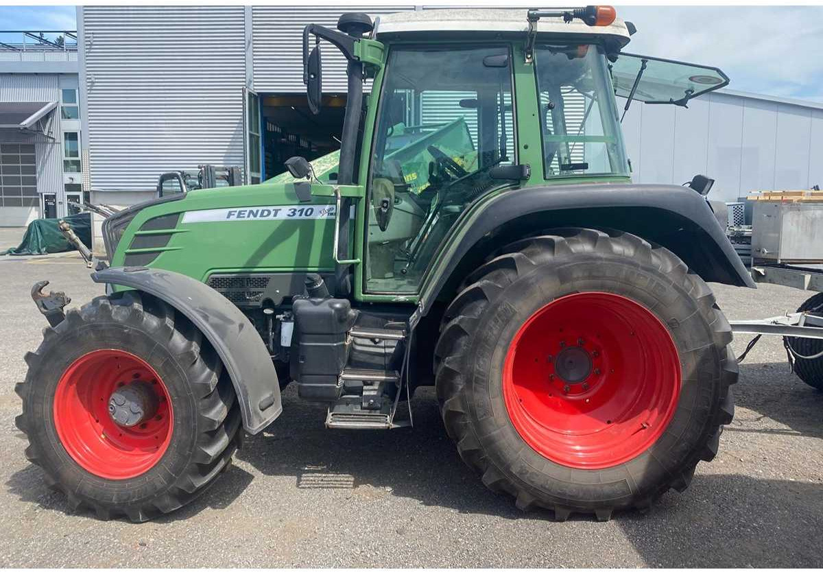 Fendt Vario 310 - Farm tractor: picture 2 Fendt Vario 310 - Farm tractor: picture 2